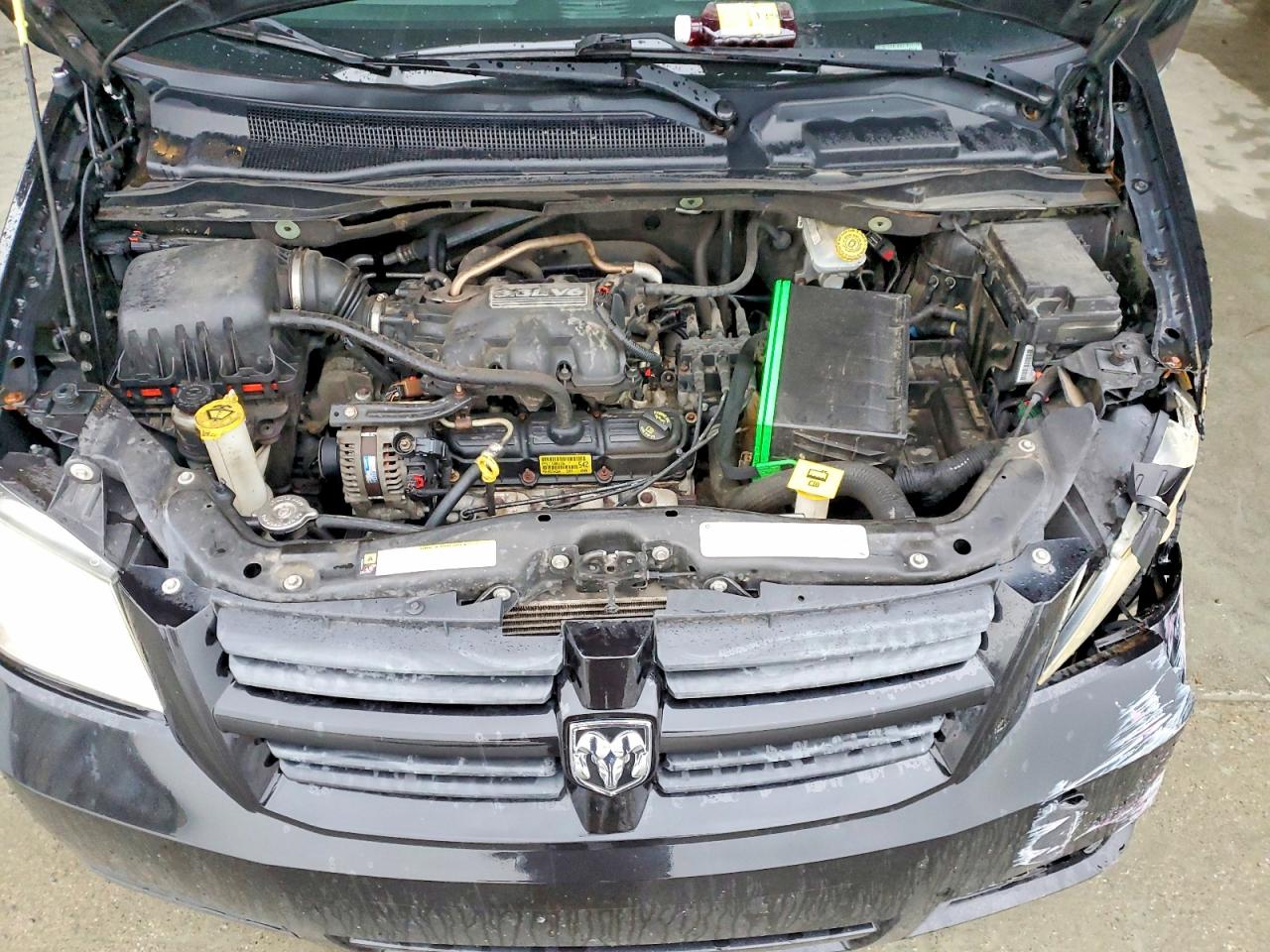 2010 DODGE GRAND CARAVAN C/V photo 12