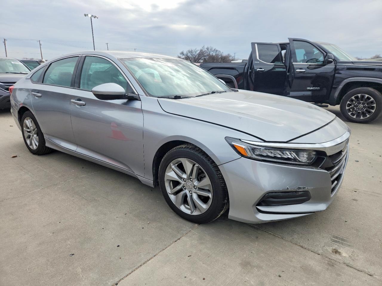 2020 HONDA ACCORD LX photo 4