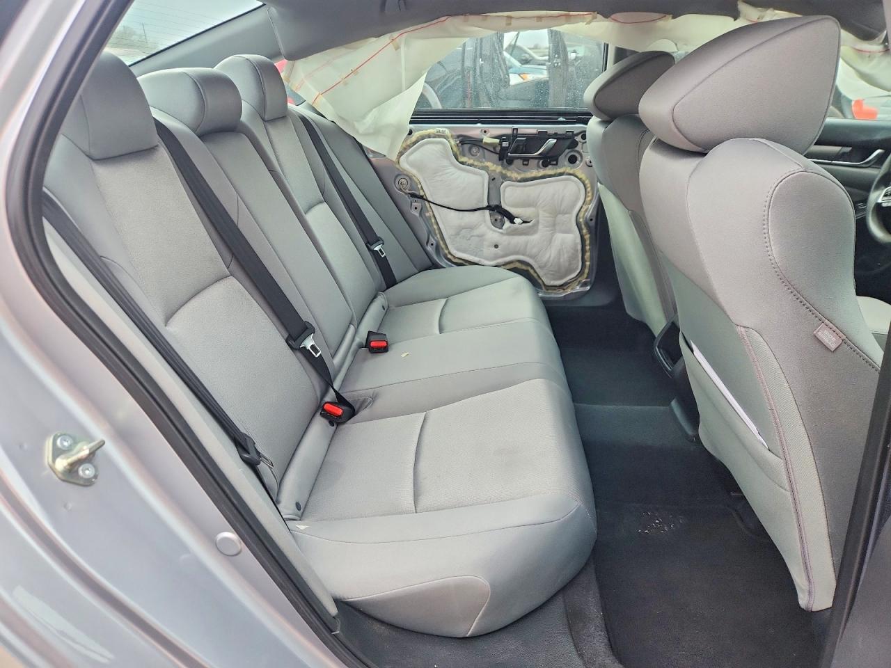 2020 HONDA ACCORD LX photo 10