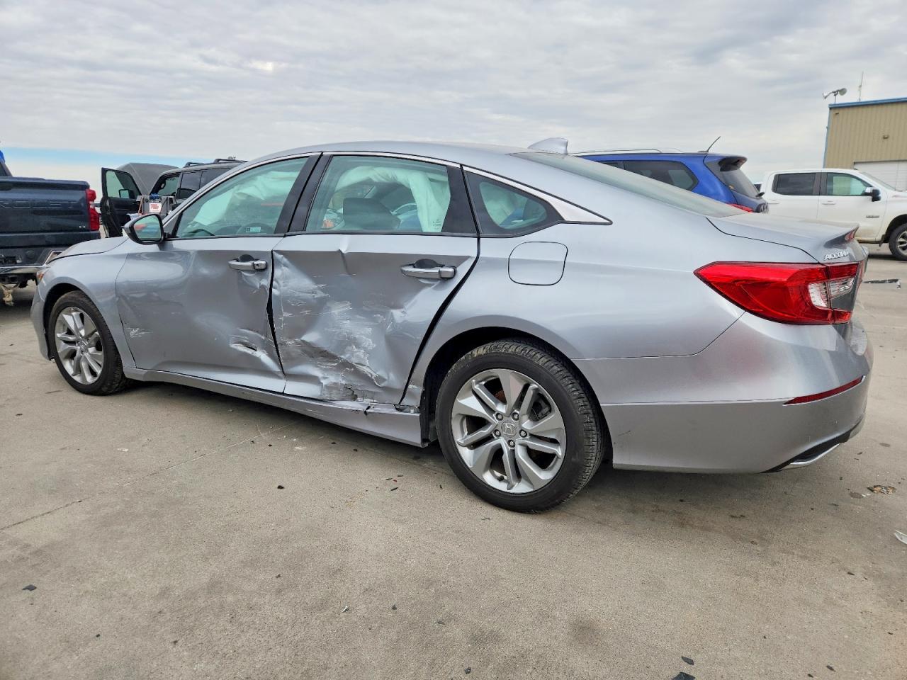 2020 HONDA ACCORD LX photo 2