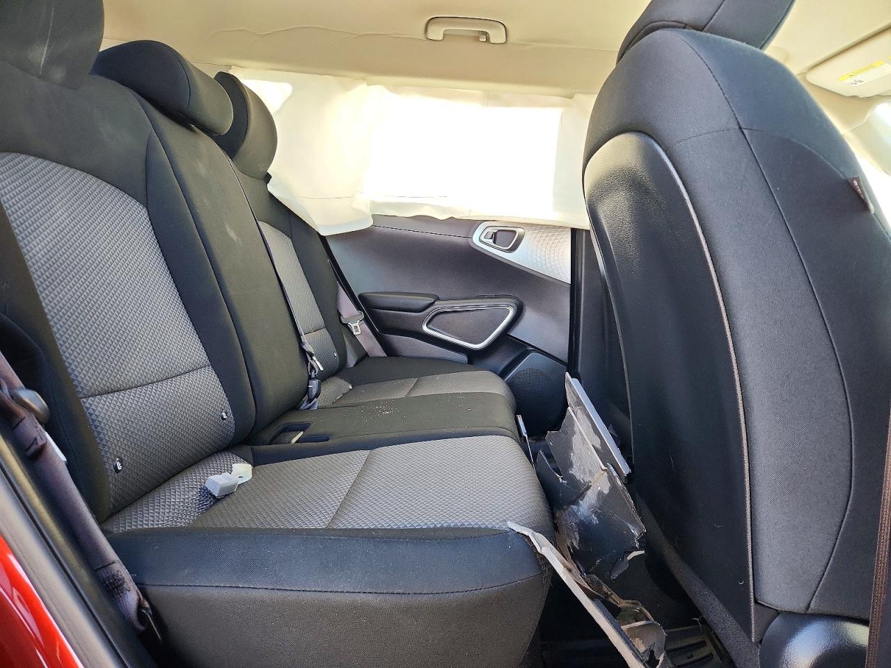 2020 KIA SOUL LX photo 10