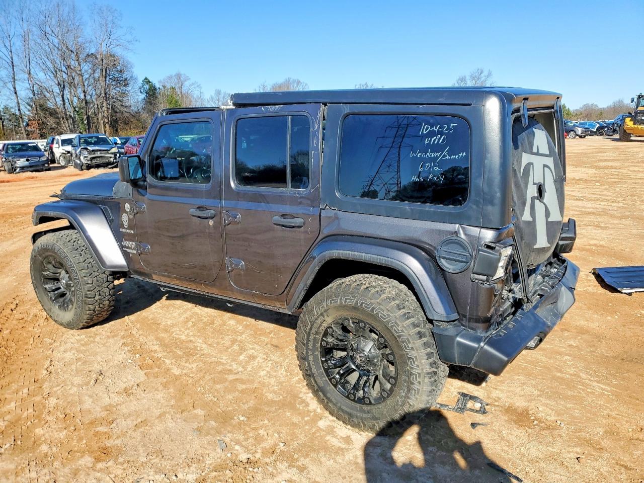 2019 JEEP WRANGLER UNLIMITED SAHARA photo 3