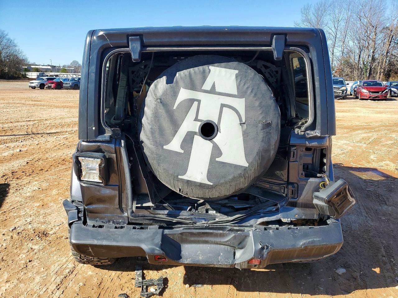 2019 JEEP WRANGLER UNLIMITED SAHARA photo 11