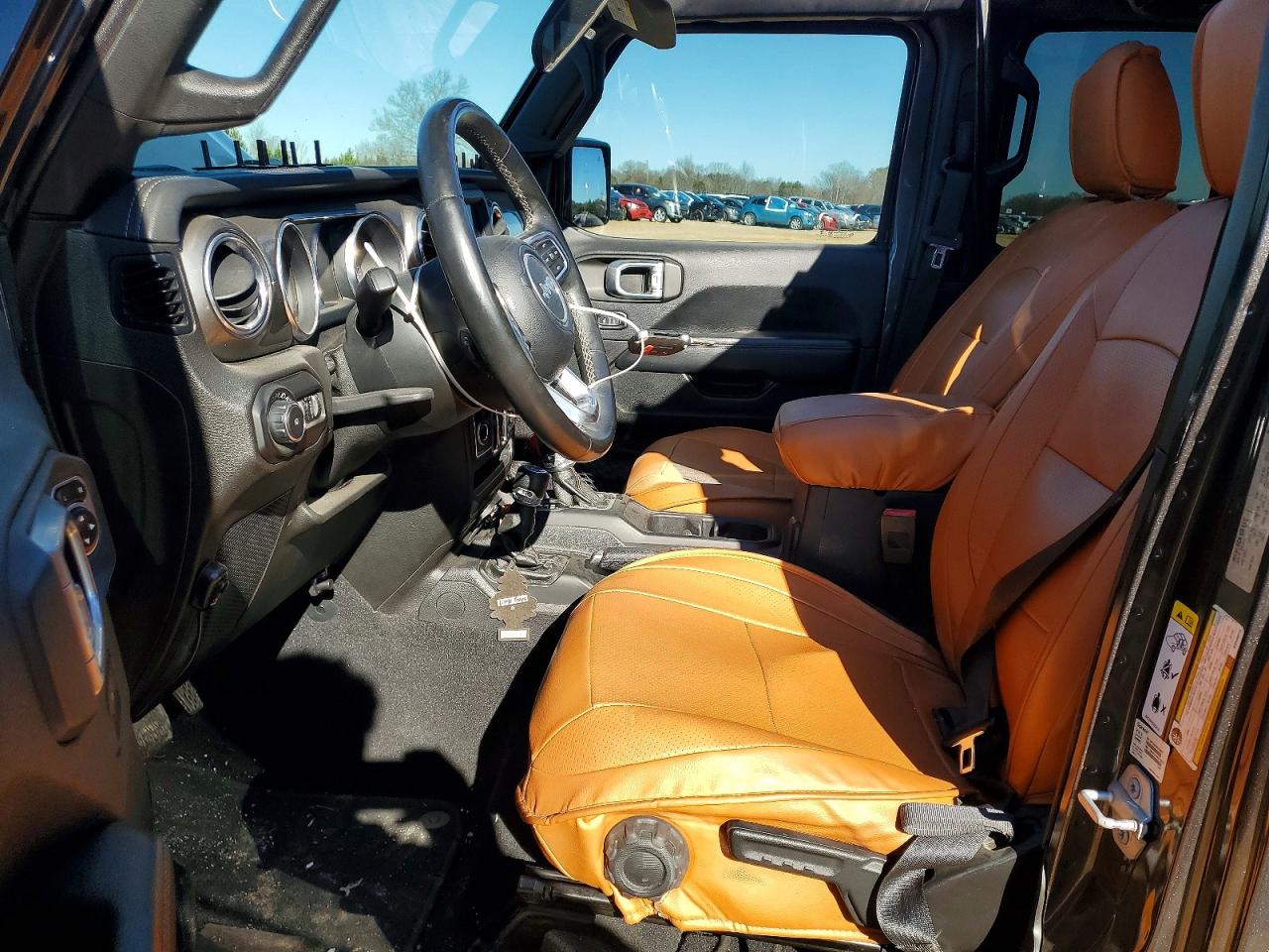 2019 JEEP WRANGLER UNLIMITED SAHARA photo 13