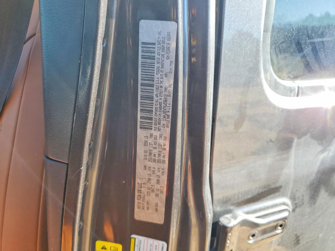 2019 JEEP WRANGLER UNLIMITED SAHARA photo 25