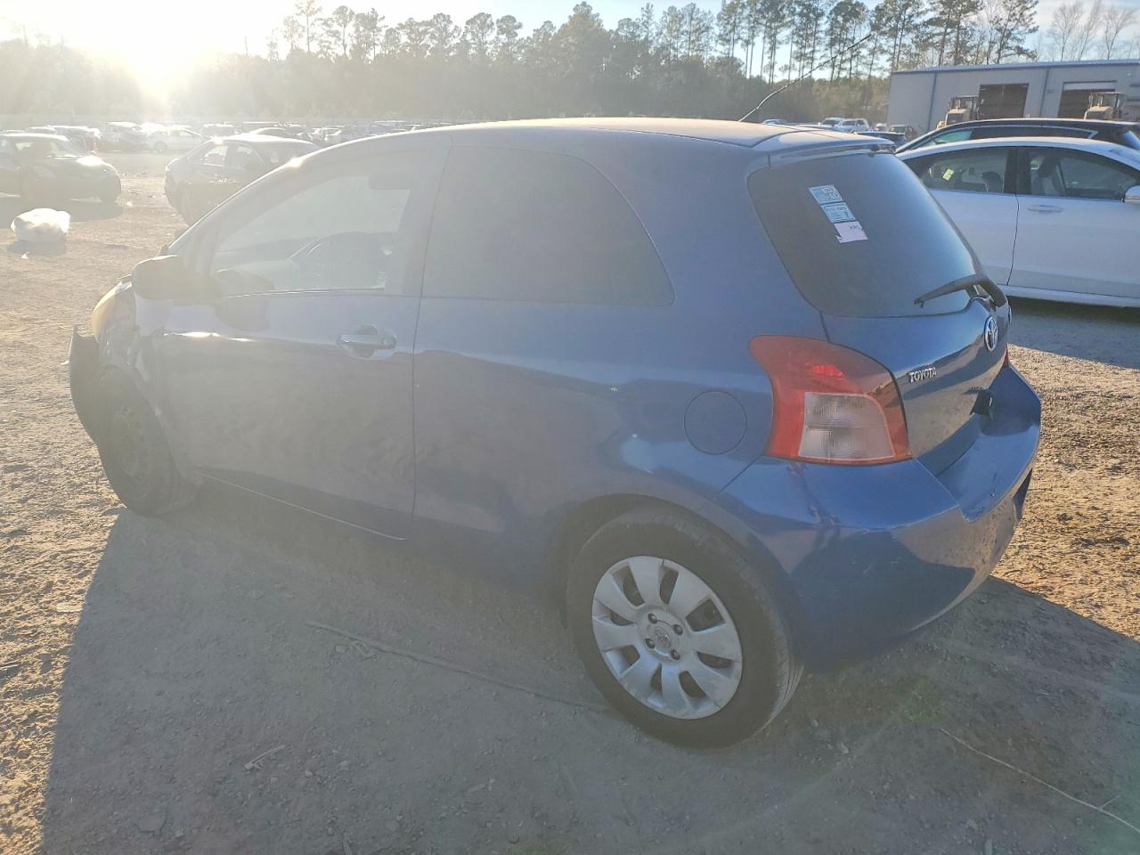 2008 TOYOTA YARIS photo 2