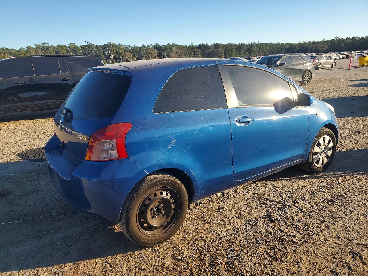 2008 TOYOTA YARIS photo 3
