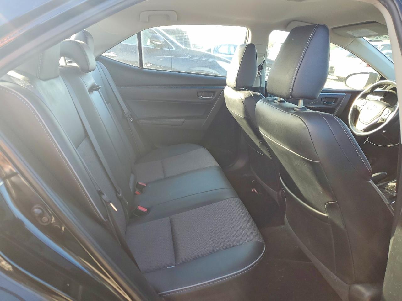 2016 TOYOTA COROLLA L photo 10