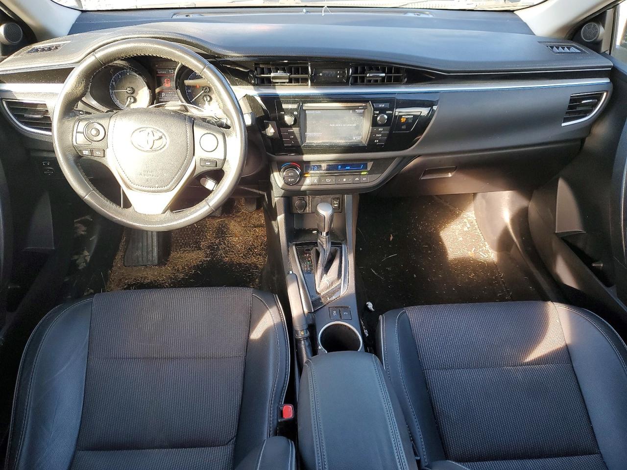 2016 TOYOTA COROLLA L photo 8