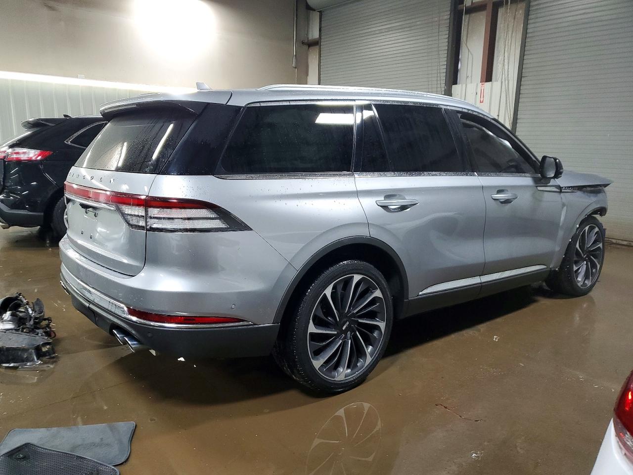 2020 LINCOLN AVIATOR RESERVE photo 3