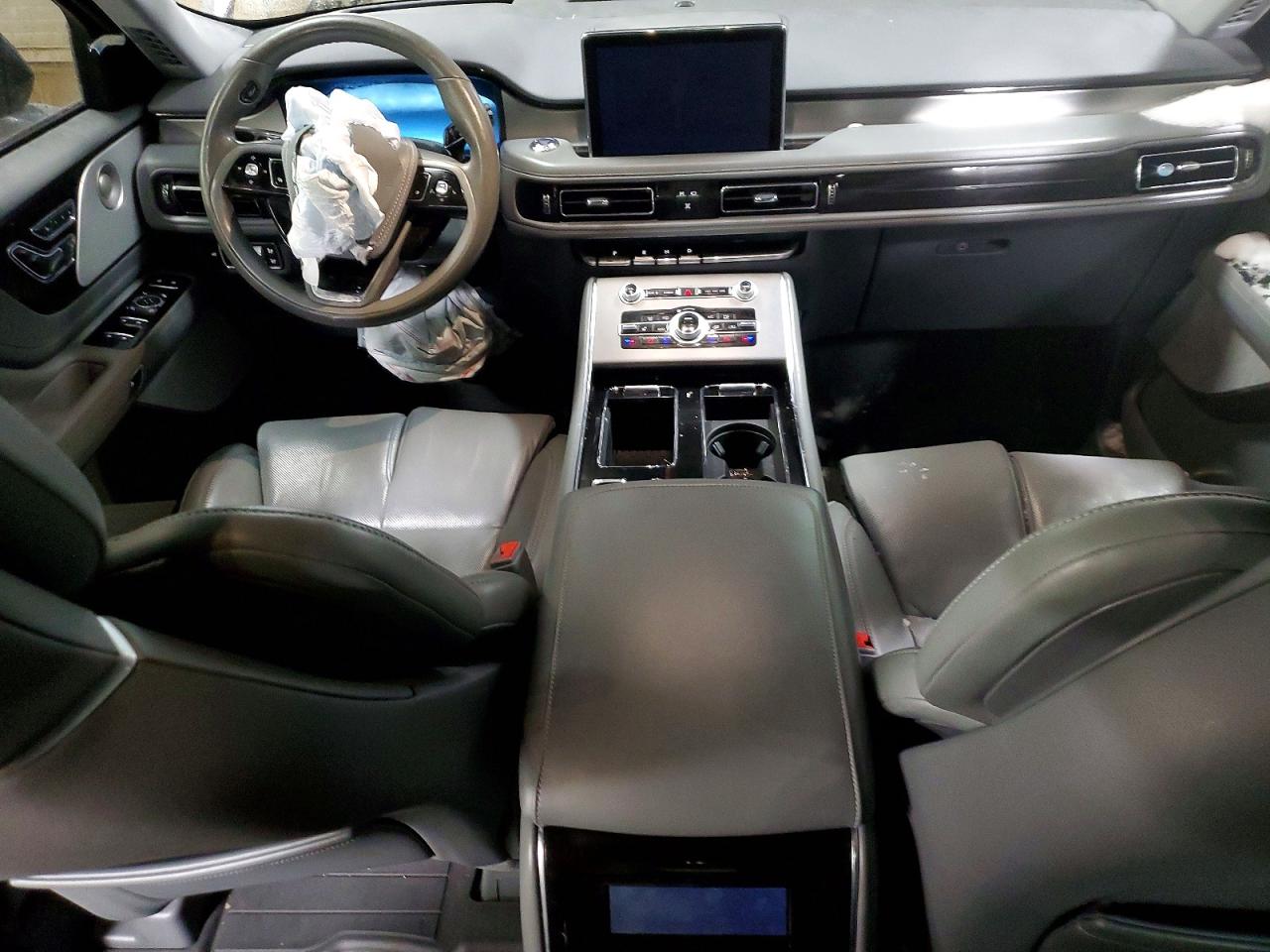 2020 LINCOLN AVIATOR RESERVE photo 8