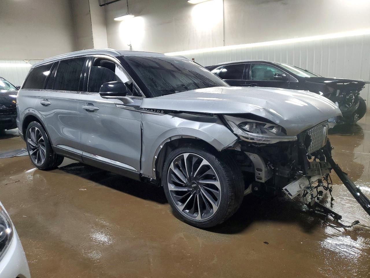 2020 LINCOLN AVIATOR RESERVE photo 4