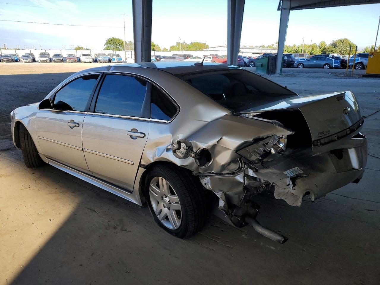 2013 CHEVROLET IMPALA LT photo 2