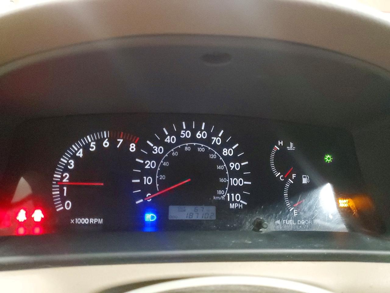 2005 TOYOTA COROLLA CE photo 9