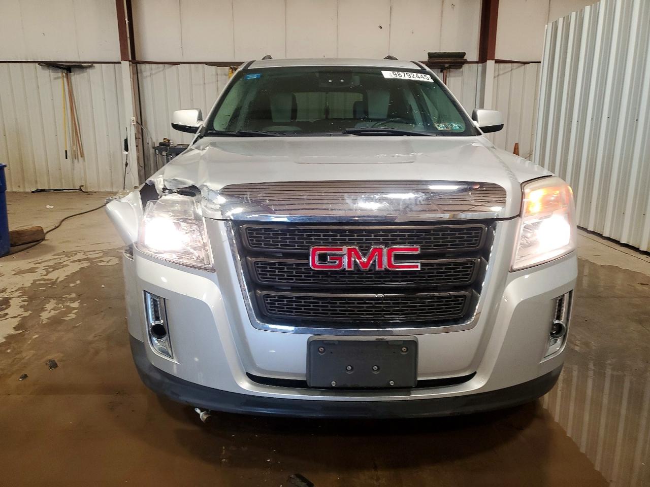 2015 GMC TERRAIN SLT photo 5