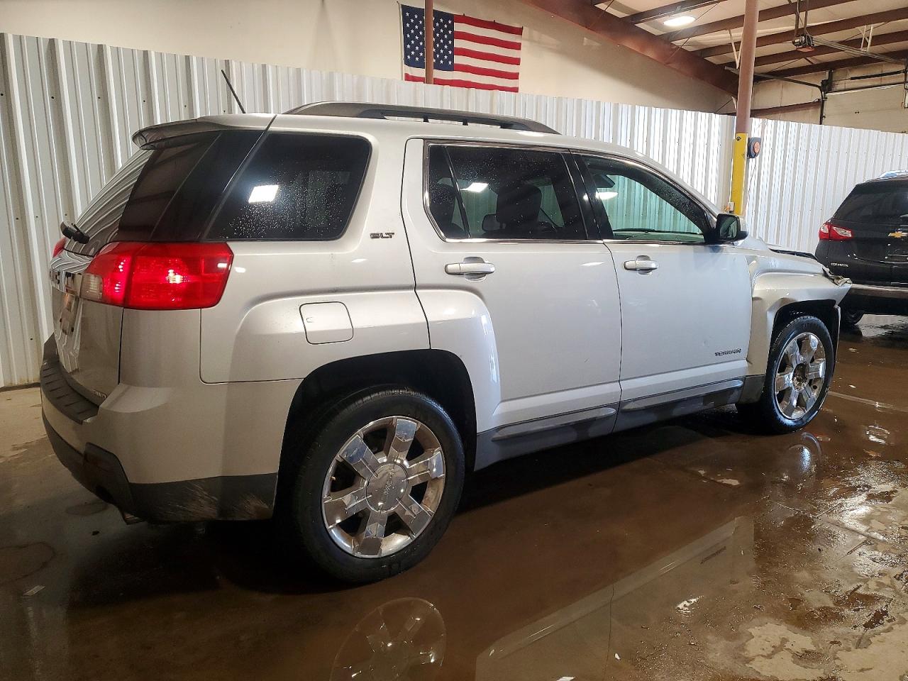 2015 GMC TERRAIN SLT photo 3