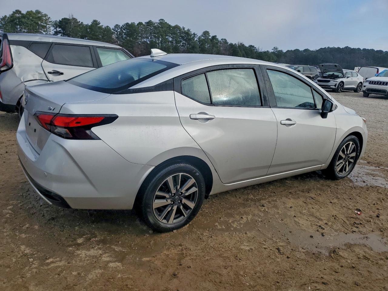 2024 NISSAN VERSA SV photo 3