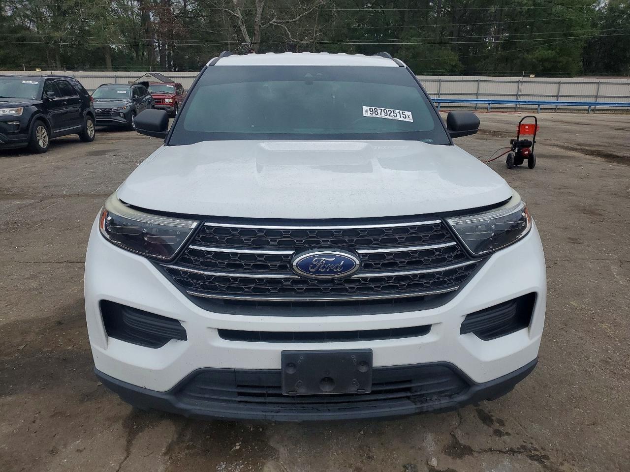 2020 FORD EXPLORER XLT photo 5