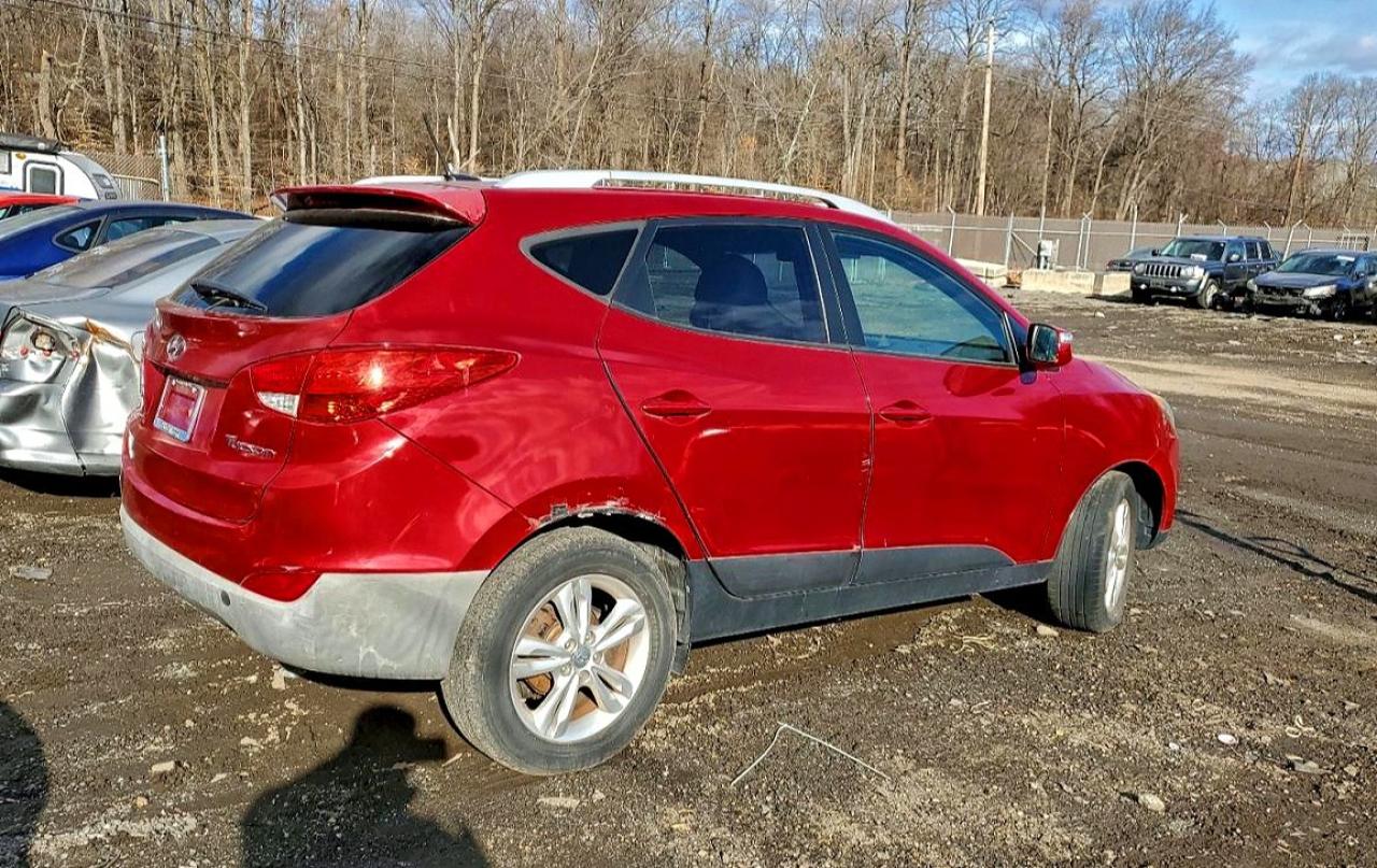 2013 HYUNDAI TUCSON GLS photo 3