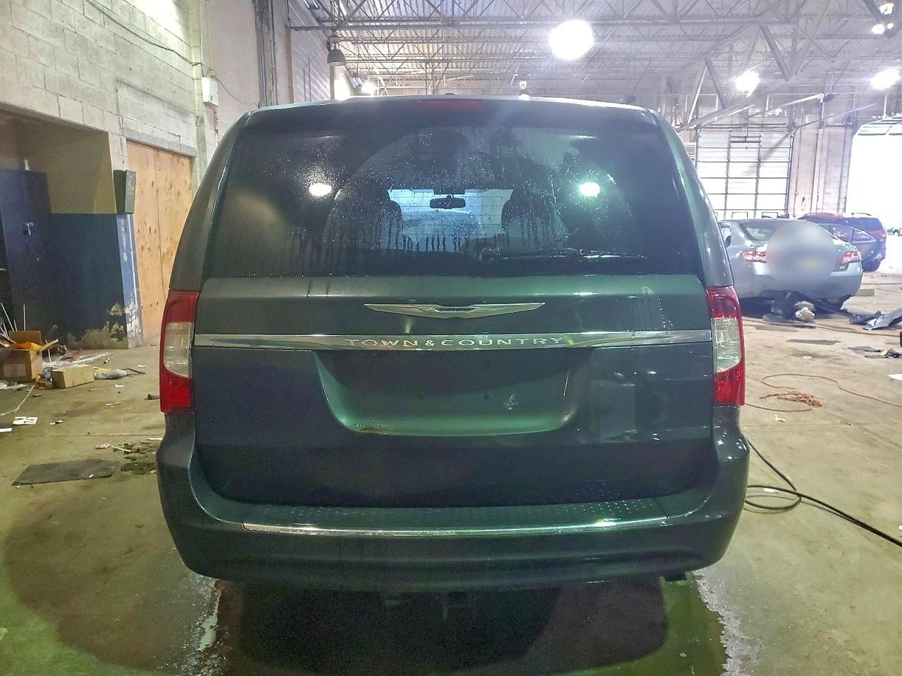 2012 CHRYSLER TOWN & COUNTRY TOURING photo 6