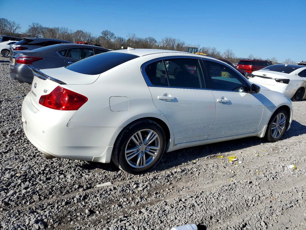 2013 INFINITI G37 BASE photo 3