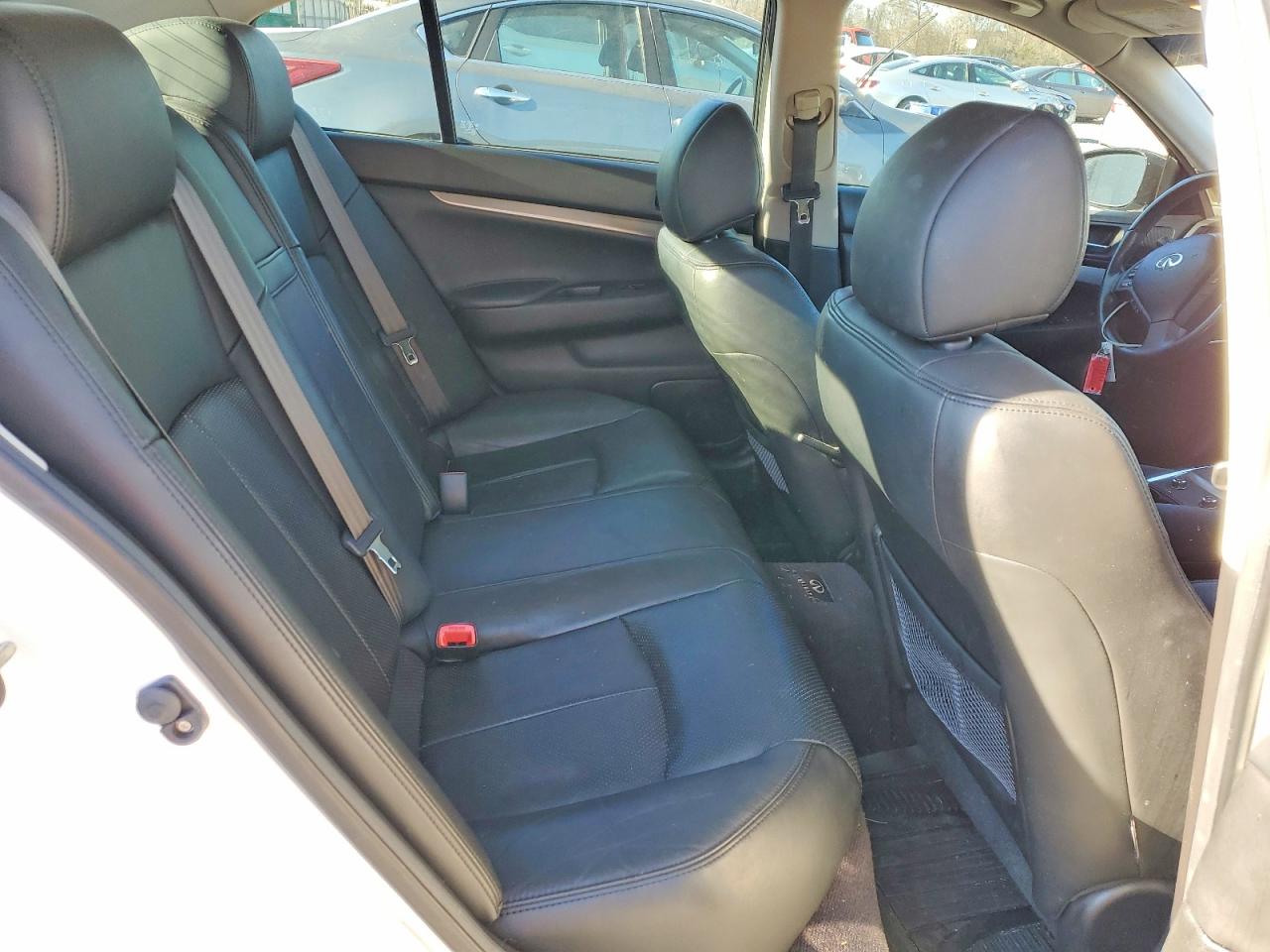 2013 INFINITI G37 BASE photo 10