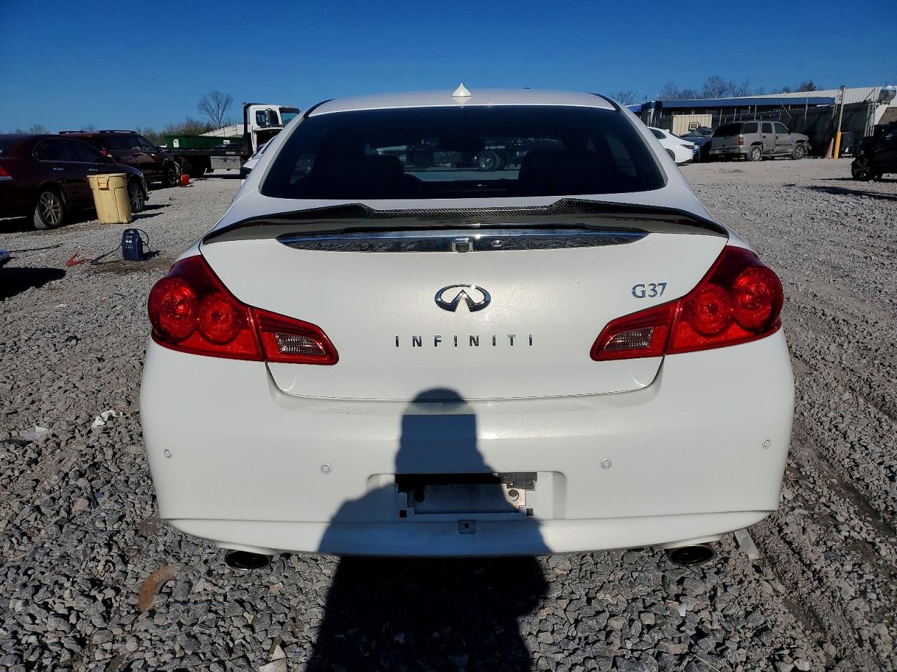 2013 INFINITI G37 BASE photo 6