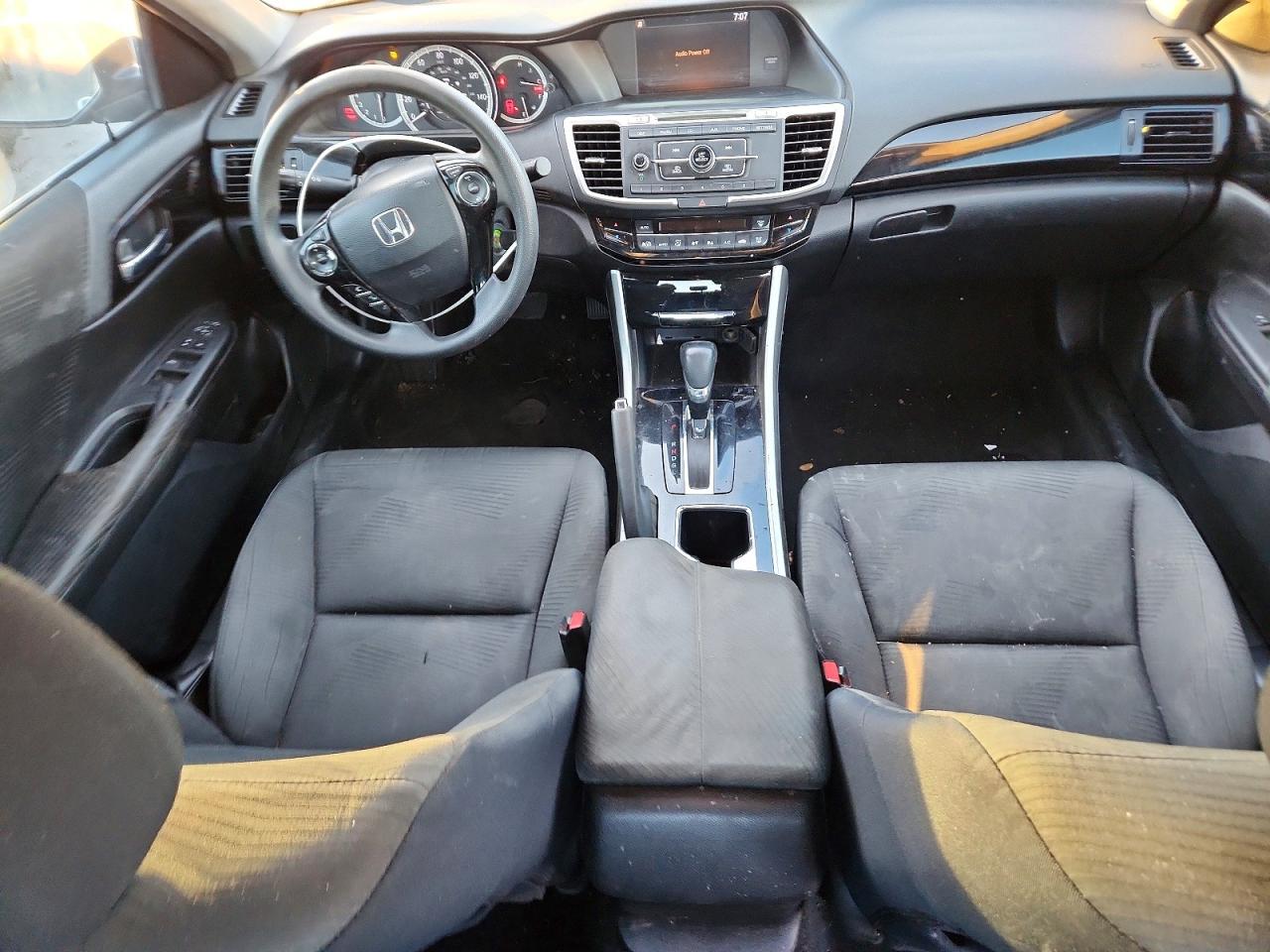 2016 HONDA ACCORD LX photo 8