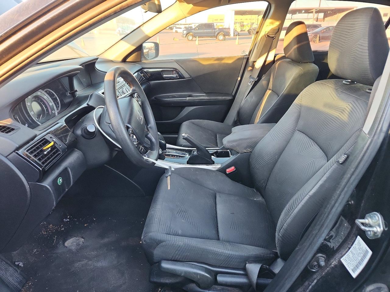 2016 HONDA ACCORD LX photo 7