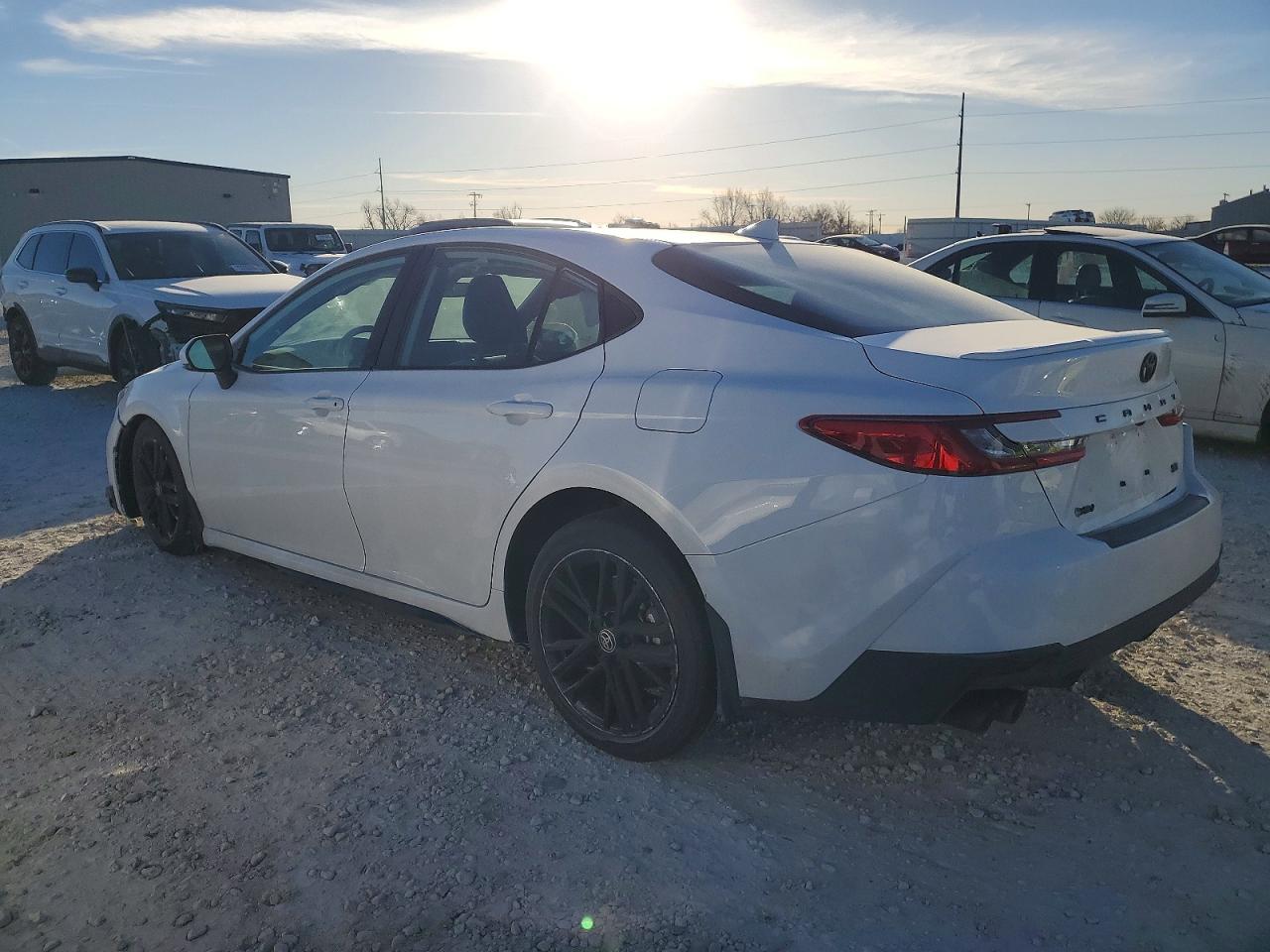 2025 TOYOTA CAMRY SE photo 2