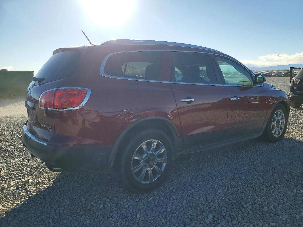 2011 BUICK ENCLAVE CXL photo 3