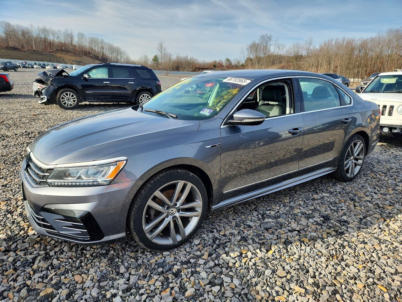 2017 VOLKSWAGEN PASSAT