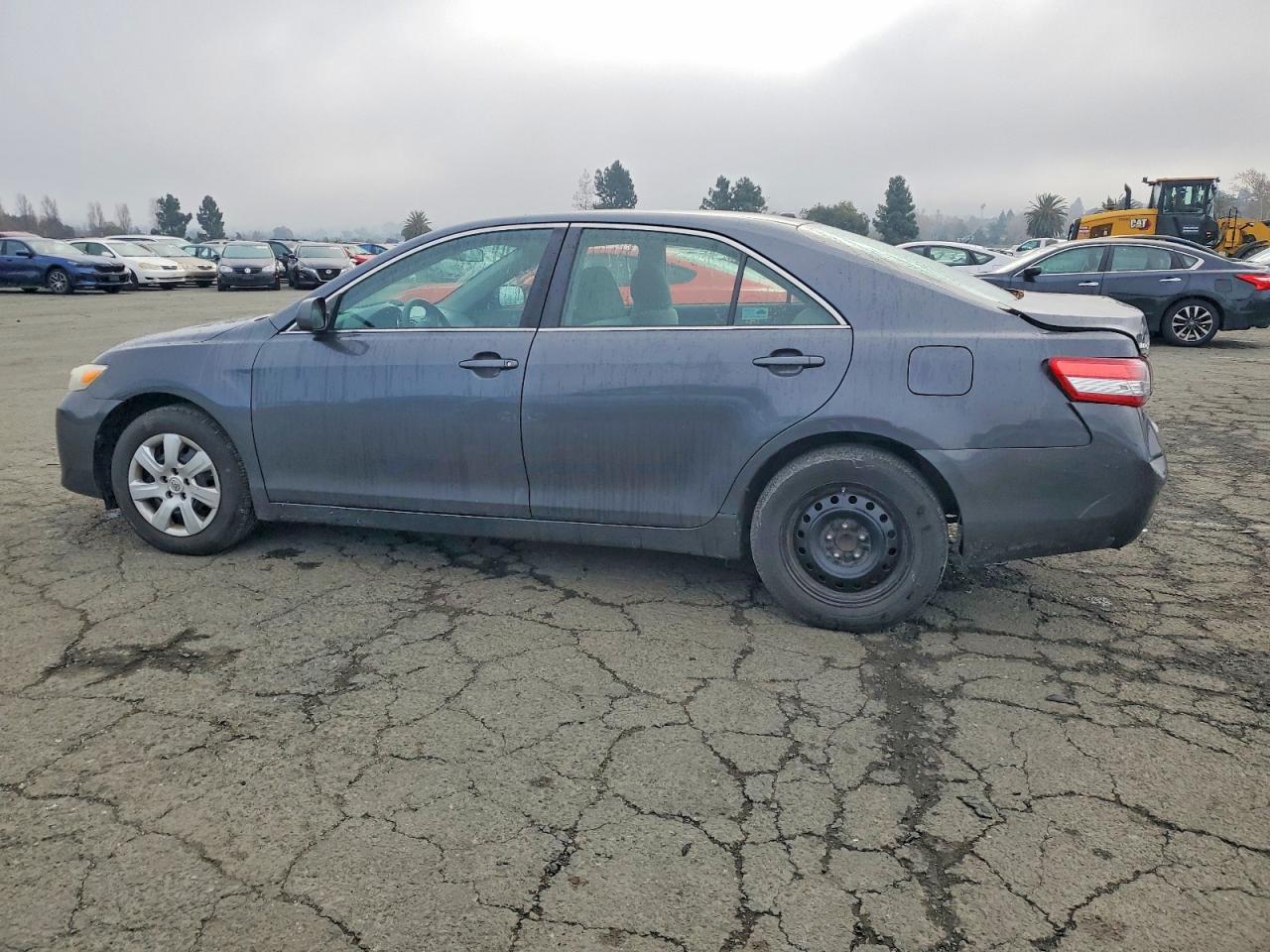 2010 TOYOTA CAMRY BASE photo 2