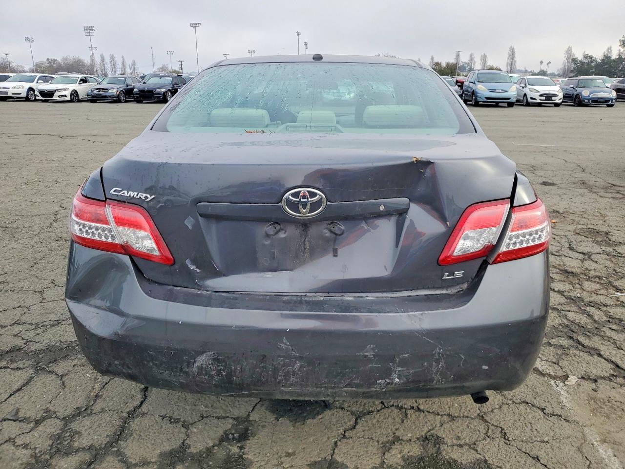 2010 TOYOTA CAMRY BASE photo 6