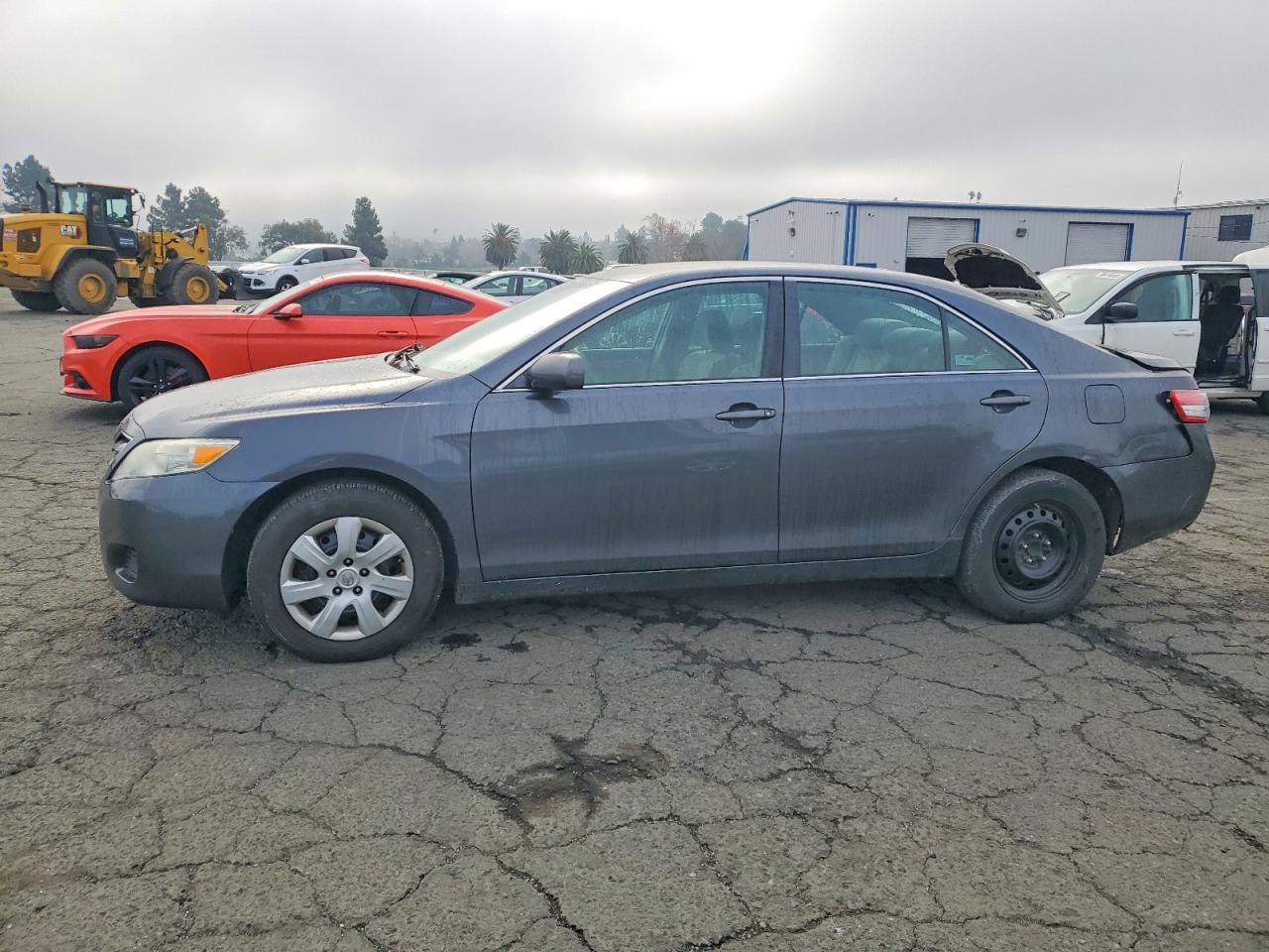 2010 TOYOTA CAMRY