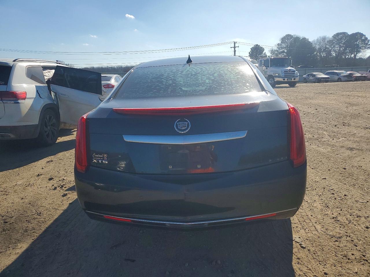 2014 CADILLAC XTS photo 6