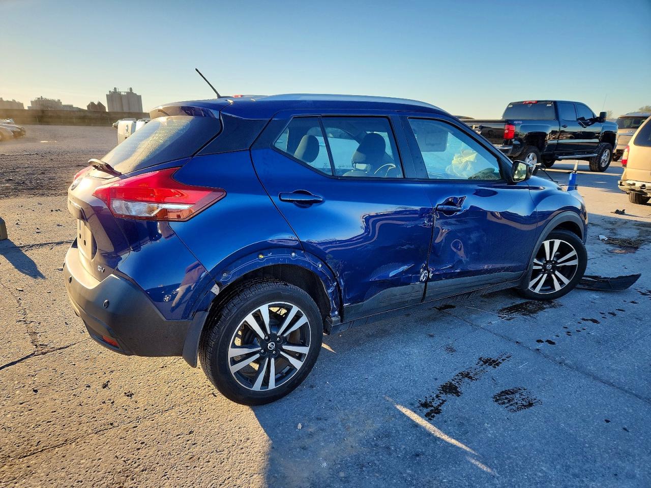 2020 NISSAN KICKS SV photo 3