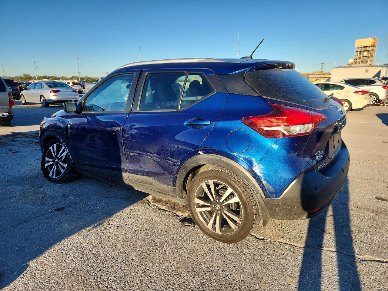 2020 NISSAN KICKS SV photo 2