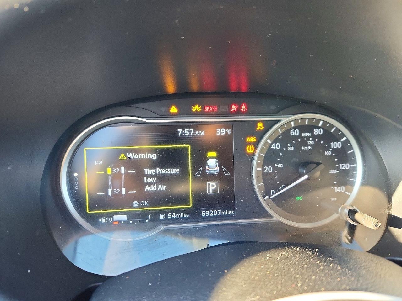 2020 NISSAN KICKS SV photo 9