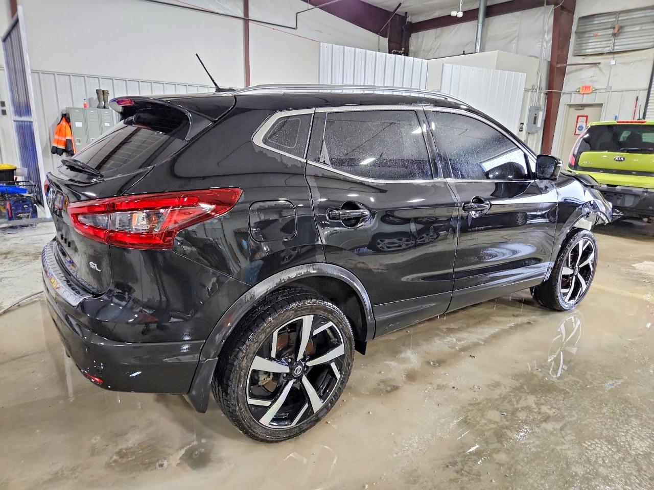 2020 NISSAN ROGUE SPORT SL photo 3