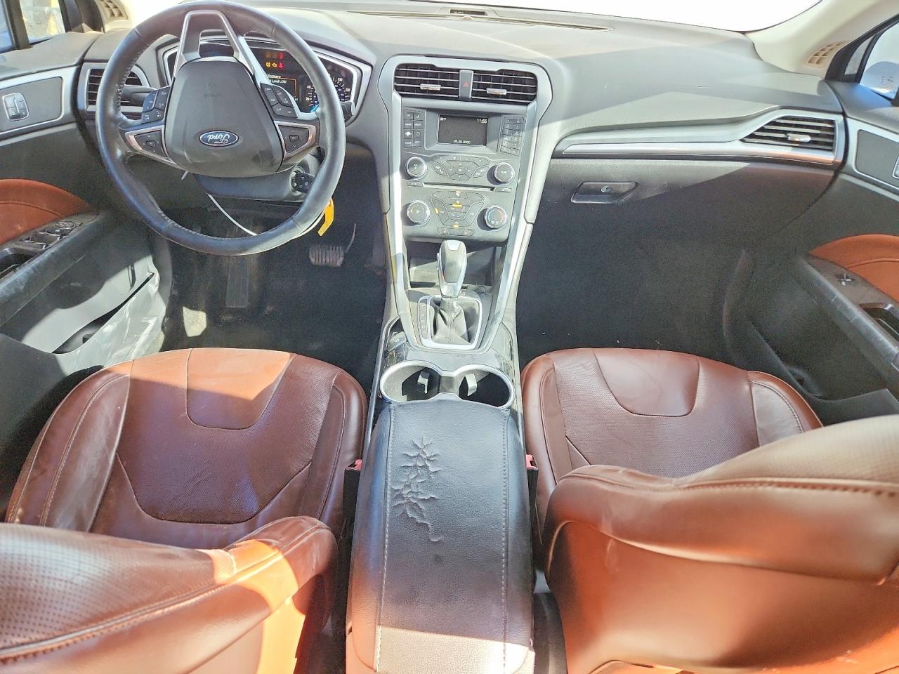 2015 FORD FUSION SE photo 8