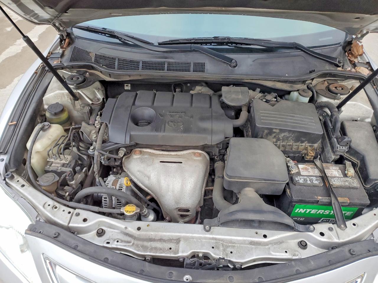 2011 TOYOTA CAMRY BASE photo 11