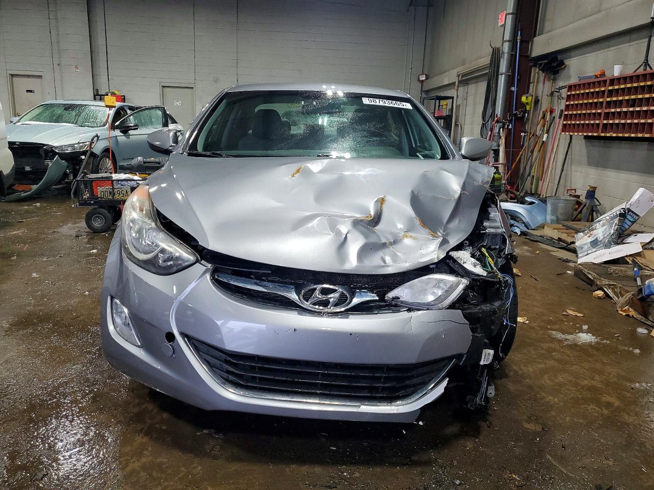 2013 HYUNDAI ELANTRA GLS photo 5