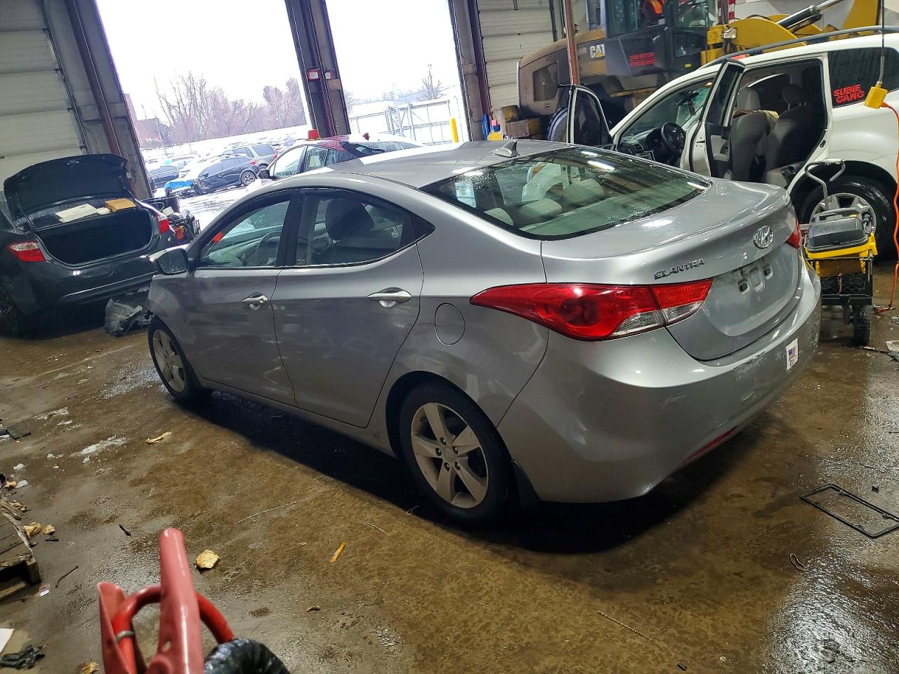 2013 HYUNDAI ELANTRA GLS photo 2