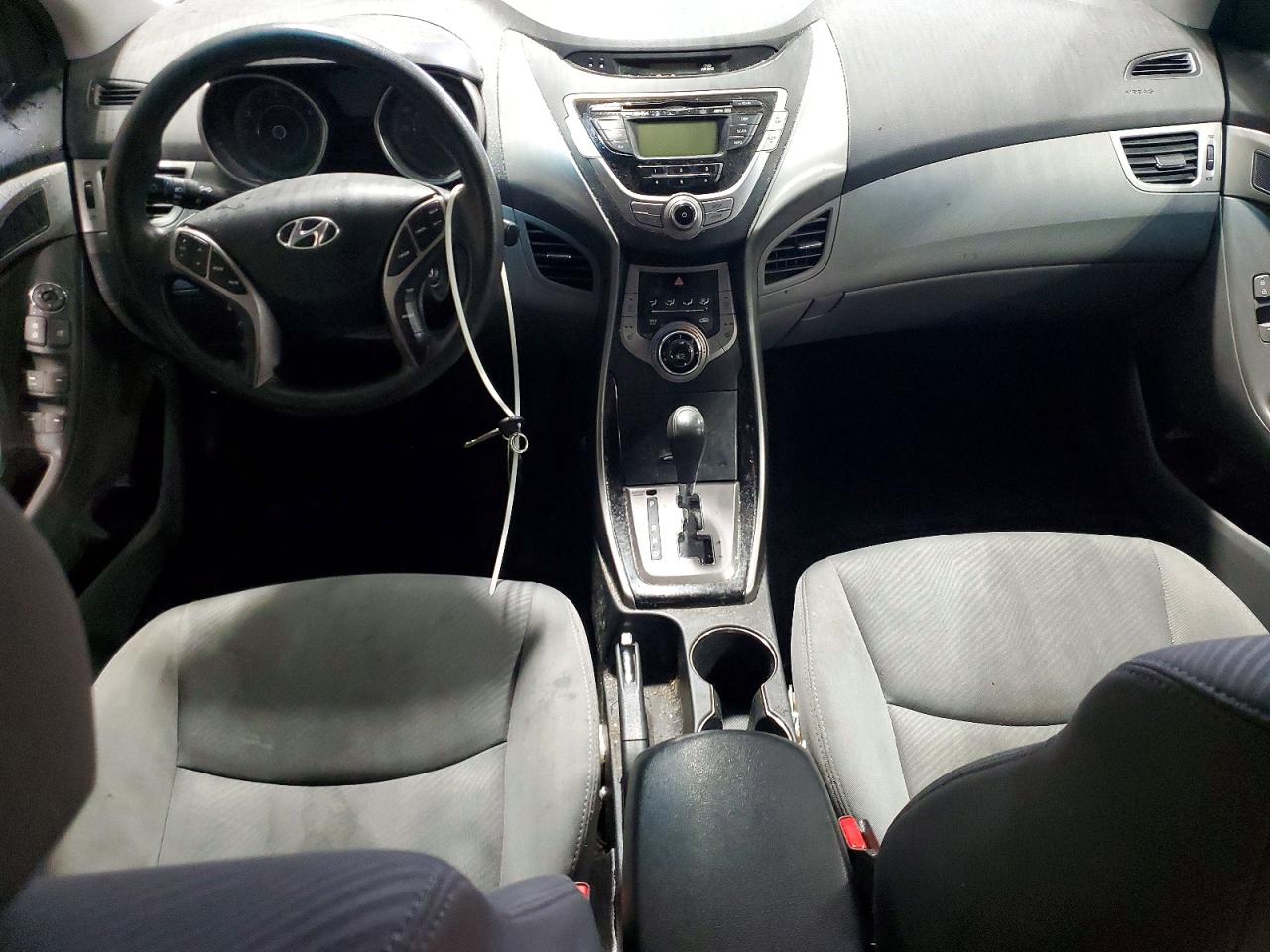 2013 HYUNDAI ELANTRA GLS photo 8