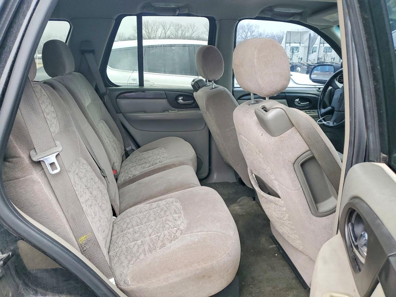 2004 GMC ENVOY photo 11