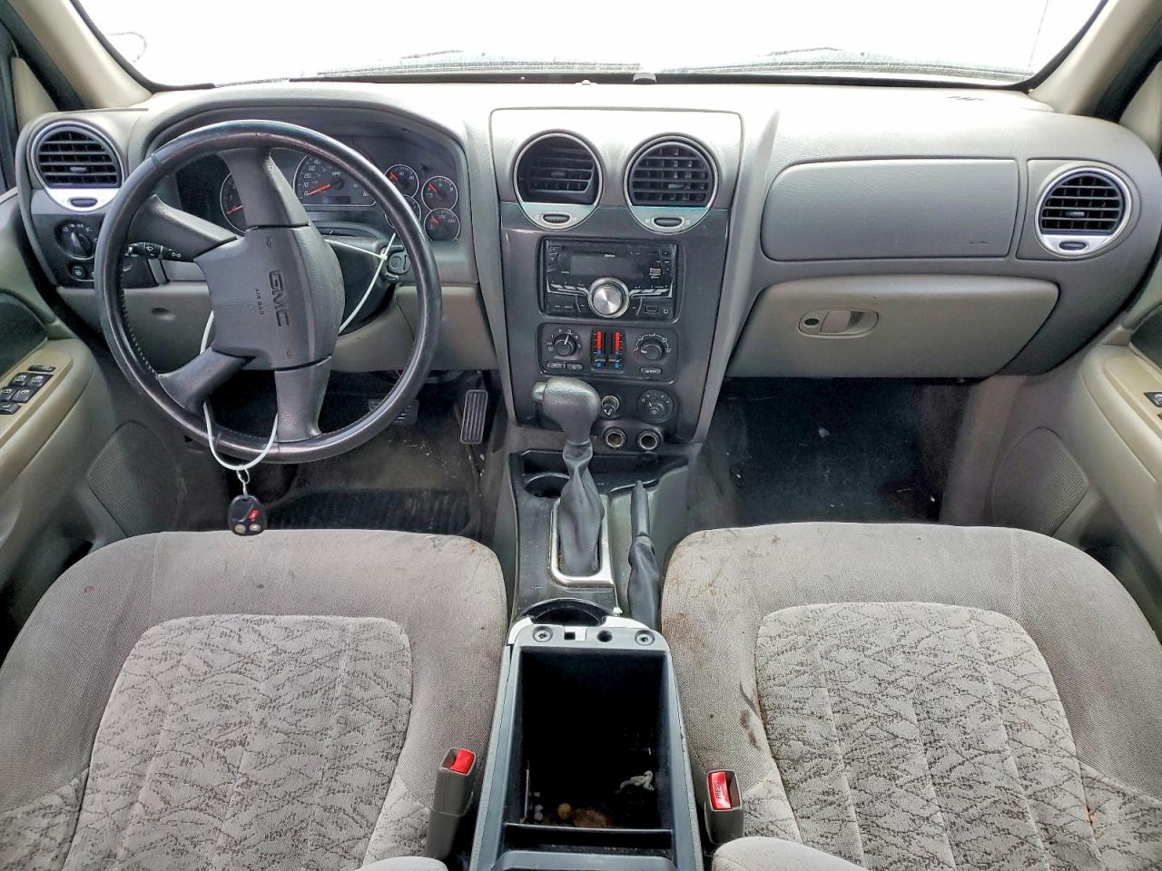 2004 GMC ENVOY photo 8