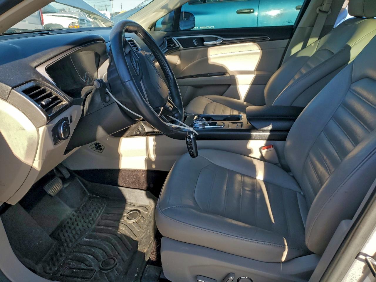 2017 FORD FUSION SE photo 7