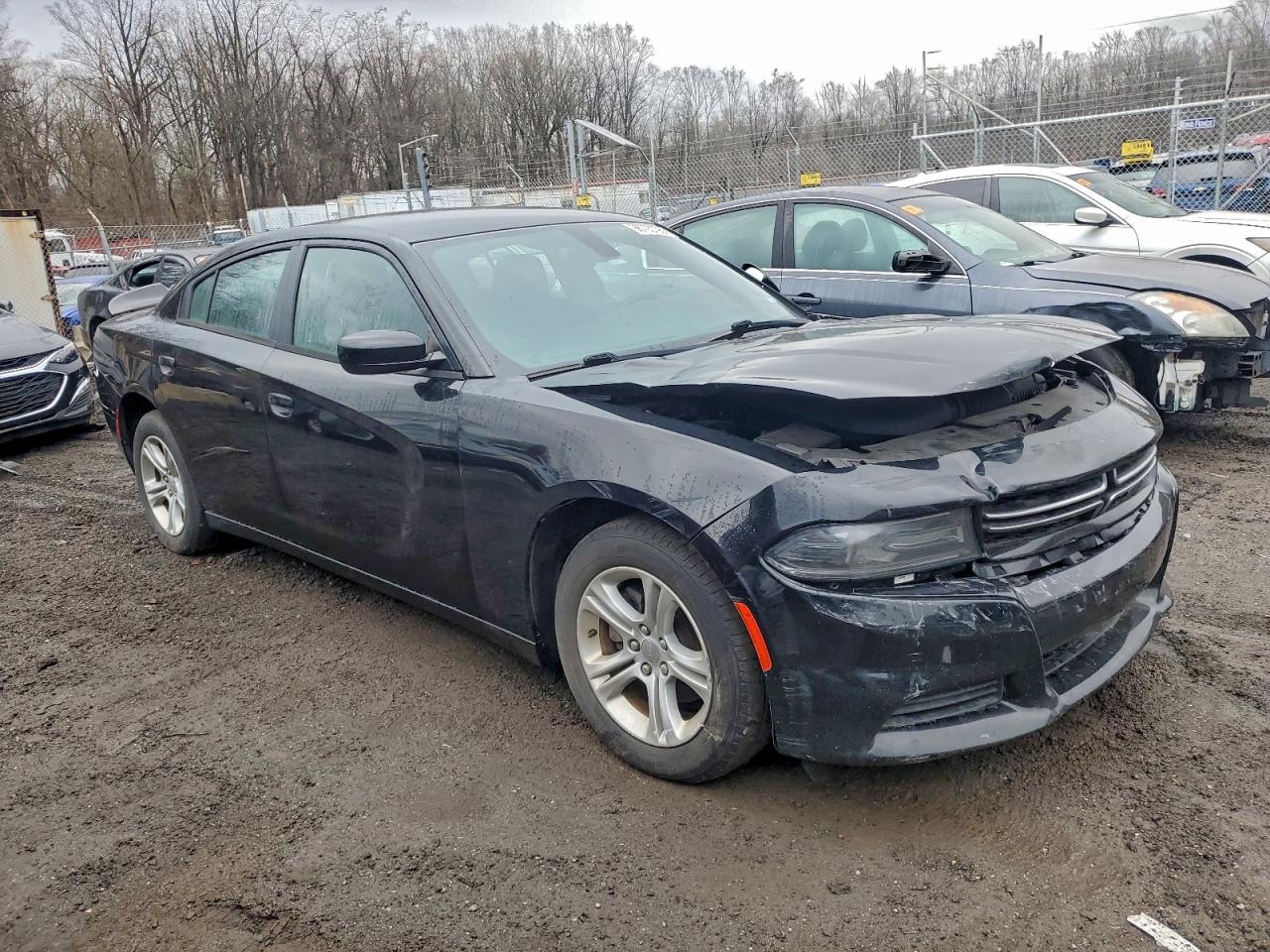 2015 DODGE CHARGER SE photo 4