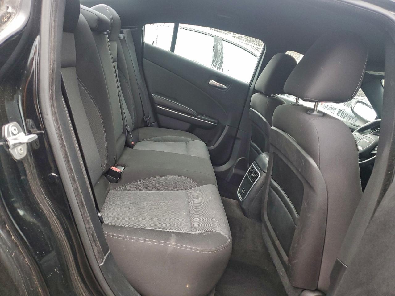 2015 DODGE CHARGER SE photo 10